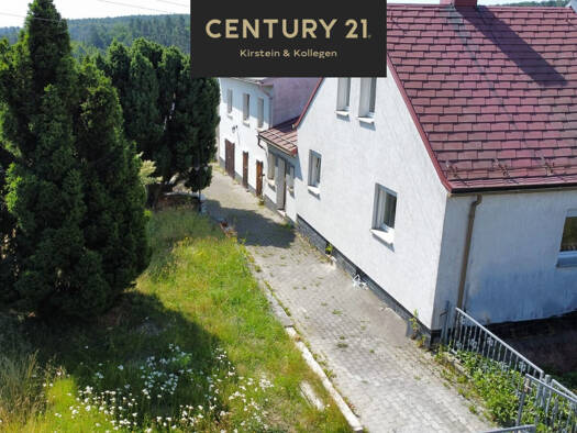 Doppelhaushälfte zum Kauf 149.000 € 4 Zimmer 100 m² 940 m² Grundstück frei ab sofort Weida 07570