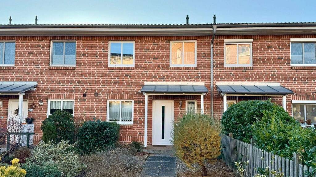 Reihenmittelhaus zum Kauf 515.000 € 4 Zimmer 99 m² 323 m² Grundstück Neustadt Neustadt in Holstein 23730