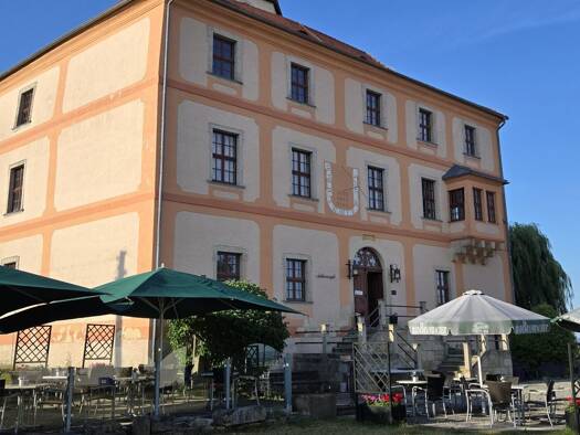 Hotel zum Kauf 1.840.000 € 22 Zimmer 9.500 m² Grundstück Schönberg Bad Brambach 08648