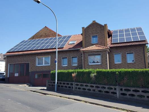 Bungalow zum Kauf provisionsfrei 165.000 € 6 Zimmer 160 m² 441 m² Grundstück frei ab sofort Roppershain Homberg 34576