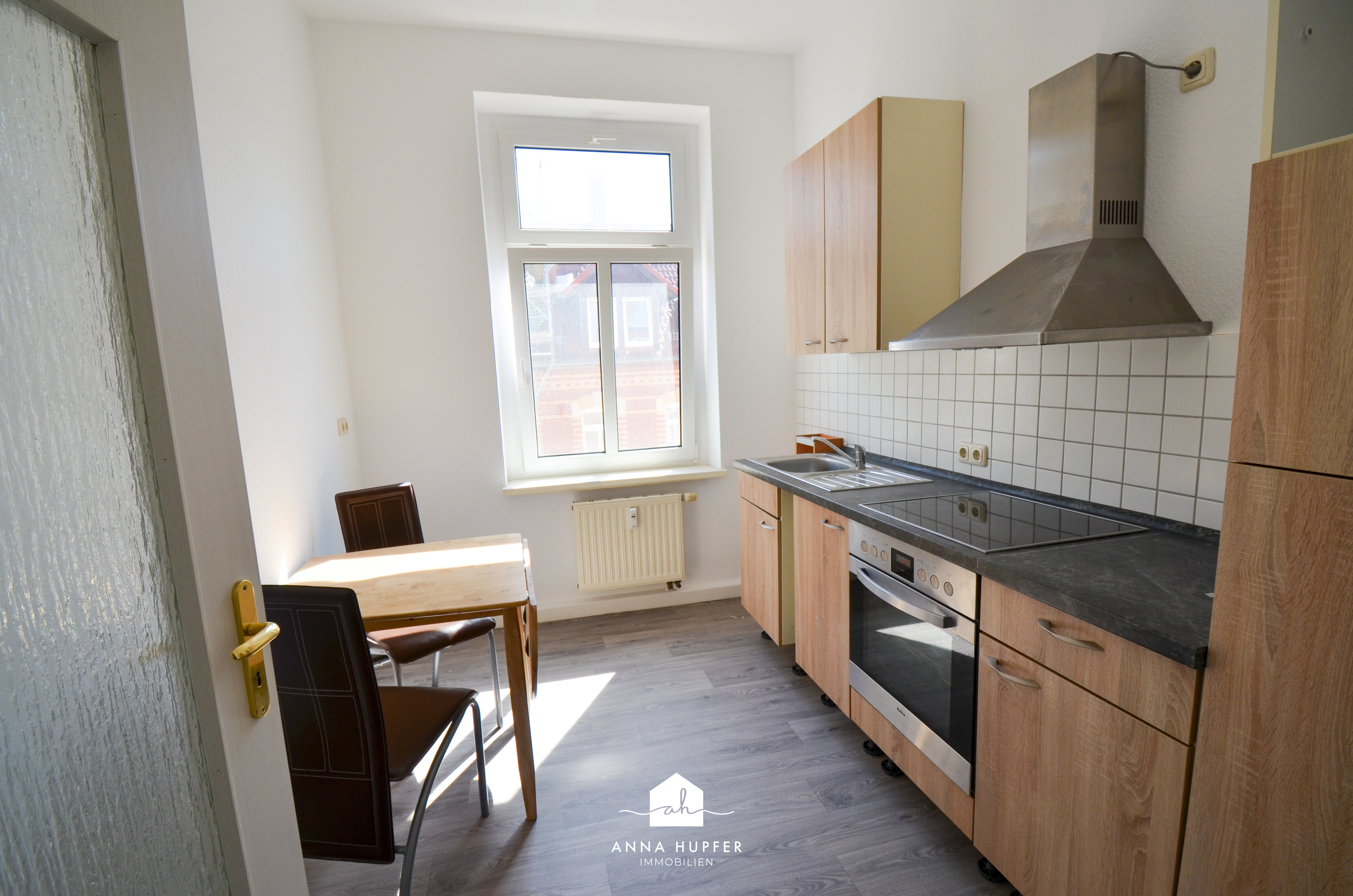 Wohnung zur Miete 370 € 2 Zimmer 76,6 m²<br/>Wohnfläche 3.<br/>Geschoss ab sofort<br/>Verfügbarkeit Pestalozzistraße 11 Zeitz Zeitz 06712