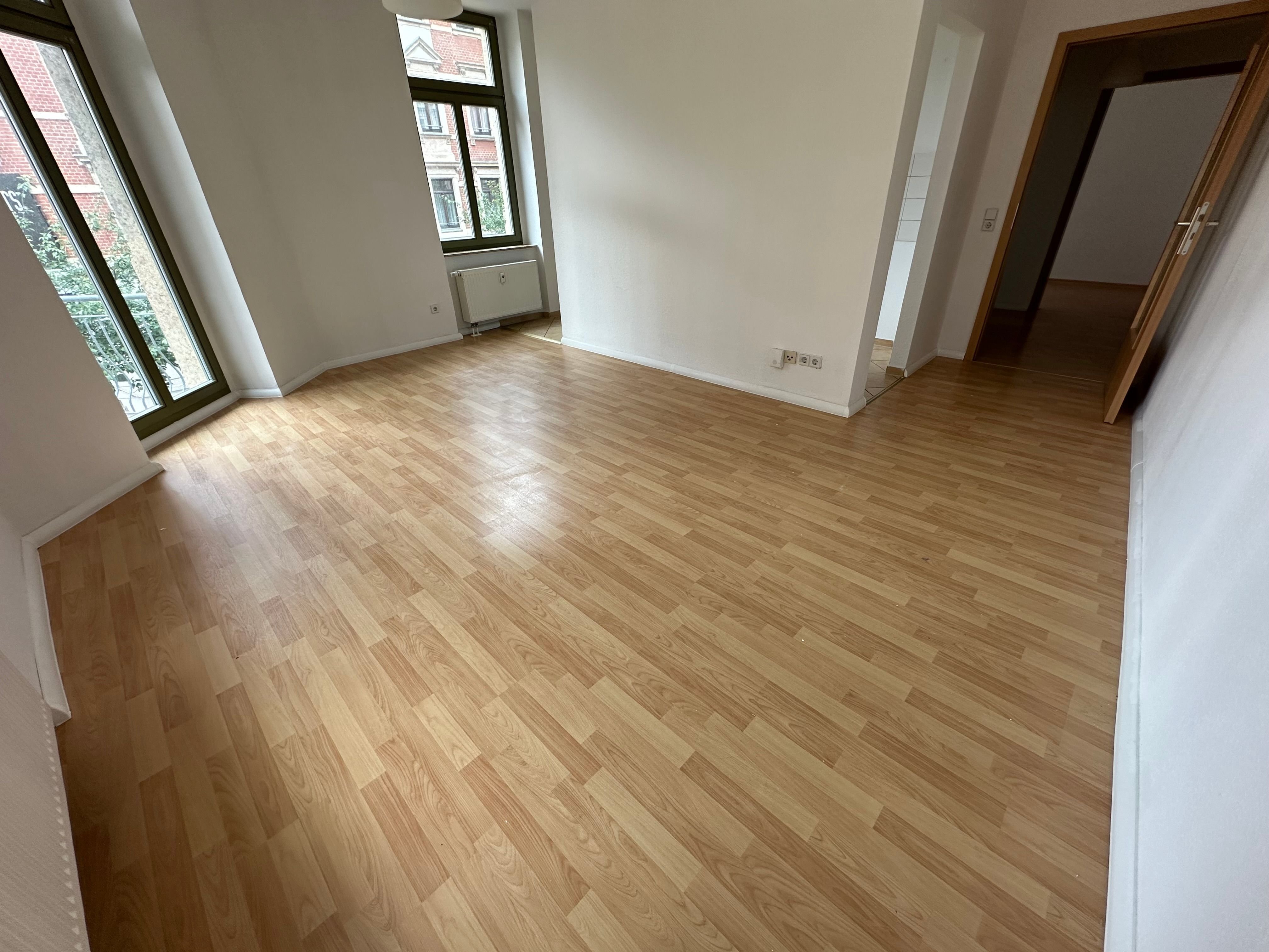 Studio zur Miete 318 € 2 Zimmer 48,9 m²<br/>Wohnfläche 3.<br/>Geschoss 01.01.2025<br/>Verfügbarkeit Uhlandstraße 12 Sonnenberg 211 Chemnitz 09130