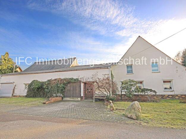 Einfamilienhaus zum Kauf 200.000 € 8 Zimmer 222 m² 4.692 m² Grundstück Bräsen Coswig (Anhalt) 06868