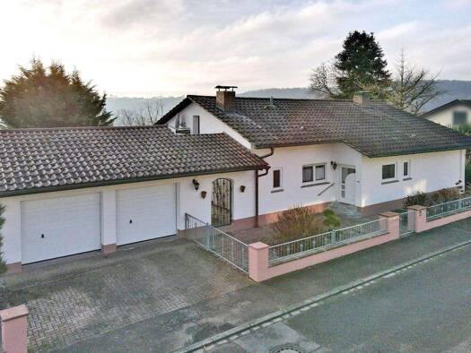 Einfamilienhaus zum Kauf 435.000 € 7 Zimmer 220 m² 699 m² Grundstück Bammental 69245
