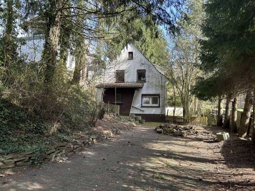 Einfamilienhaus zum Kauf 149.000 € 7 Zimmer 112 m² 1.454 m² Grundstück Ahe Ruppichteroth 53809