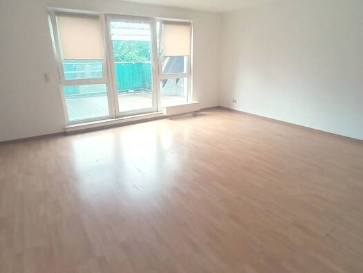 Wohnung zur Miete 900 € 2 Zimmer 83 m² Geschoss 2/2 frei ab sofort Am Markt 1 Basdorf Wandlitz 16348