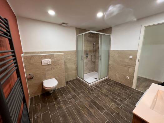 Wohnung zur Miete 825 € 3 Zimmer 94,2 m² 2. Geschoss frei ab sofort Viechtach 94234