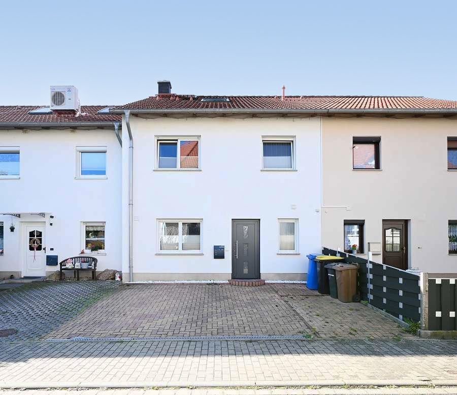 Reihenmittelhaus zum Kauf 265.000 € 4 Zimmer 115 m²<br/>Wohnfläche 206 m²<br/>Grundstück Schönebeck Schönebeck 39218