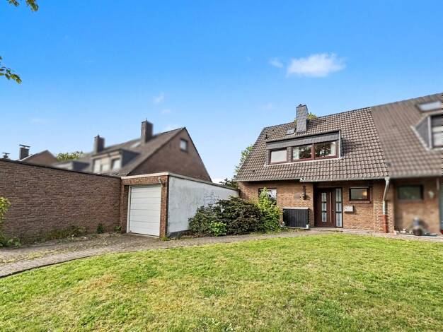 Doppelhaushälfte zum Kauf 399.000 € 4 Zimmer 112 m² 680 m² Grundstück Buschhausen Sterkrade 46149