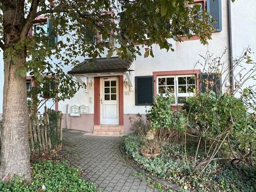 Wohnung zur Miete 1.990 € 6,5 Zimmer 200 m² frei ab sofort Grenzach Grenzach-Wyhlen 79639