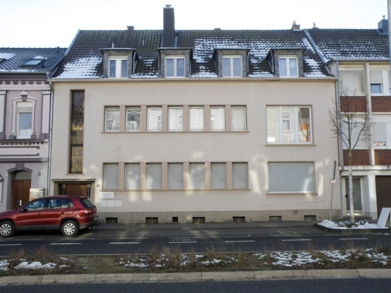 Mehrfamilienhaus zum Kauf 427.000 € 13 Zimmer 352 m²<br/>Wohnfläche 493 m²<br/>Grundstück Kölner Straße 62 Euskirchen Euskirchen-Innenstadt 53879