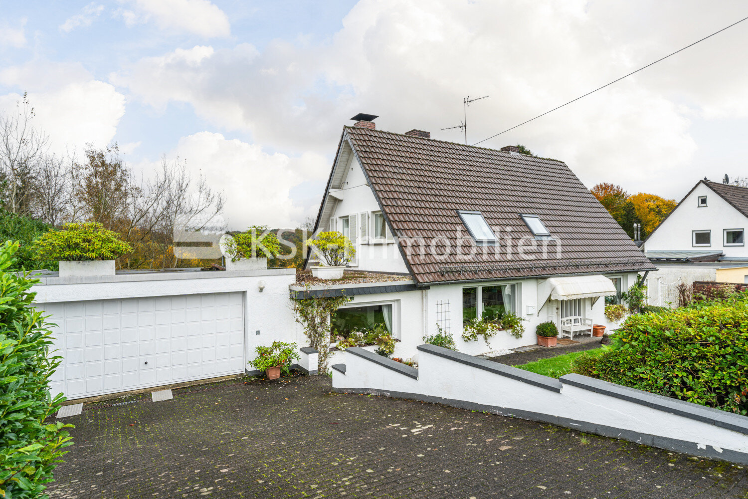 Einfamilienhaus zum Kauf 370.000 € 5 Zimmer 133,5 m²<br/>Wohnfläche 2.509 m²<br/>Grundstück Herkenrath Bergisch Gladbach 51429