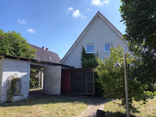 Doppelhaushälfte zum Kauf 289.000 € 4 Zimmer 122 m² 494 m² Grundstück Bad Schwartau 23611