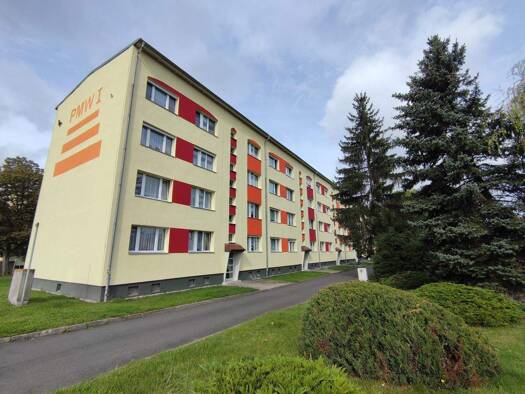 Wohnung zur Miete 432 € 3 Zimmer 59,1 m² 2. Geschoss frei ab 01.05.2026 Pulvermühlenweg 15 Zwenkau 04442