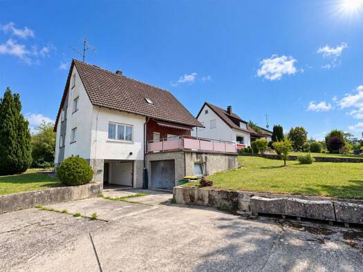 Mehrfamilienhaus zum Kauf 429.000 € 5 Zimmer 140 m² 692 m² Grundstück Linsenhofen Frickenhausen 72636