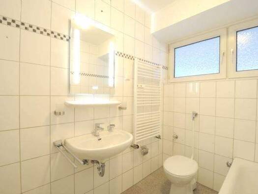 Wohnung zur Miete 845 € 3 Zimmer 75 m² 2. Geschoss frei ab sofort Rüttenscheid Essen 45131