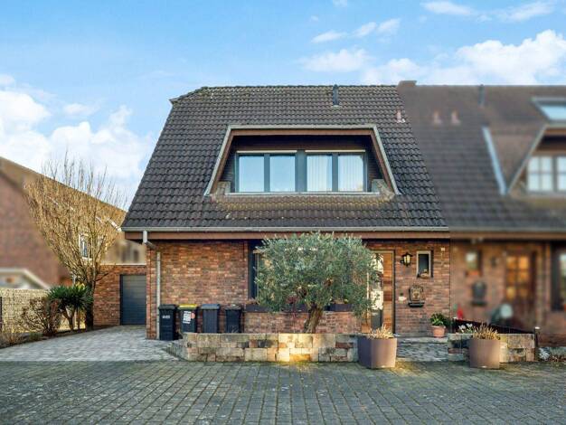 Doppelhaushälfte zum Kauf 560.000 € 4 Zimmer 130 m² 281 m² Grundstück Zündorf Köln 51143