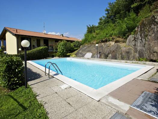 Studio zum Kauf 190.000 € 1 Zimmer 40 m² EG frei ab sofort Tronzano 21061