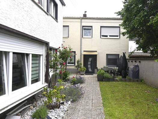 Wohnung zum Kauf 247.000 € 5 Zimmer 115 m² EG Waldorf Bornheim 53332