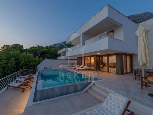 Villa zum Kauf 1.990.000 € 5 Zimmer 445 m² 502 m² Grundstück Makarska