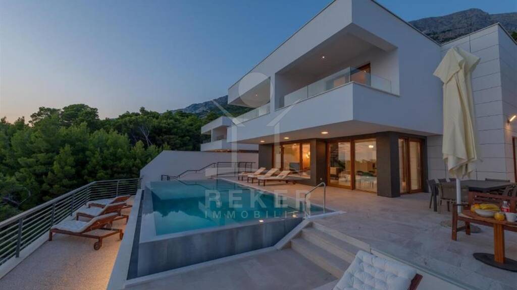 Villa zum Kauf 1.990.000 € 5 Zimmer 445 m² 502 m² Grundstück Makarska