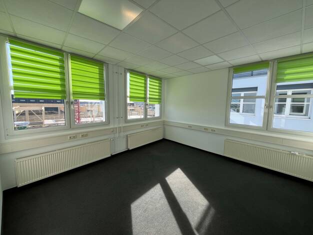 Büro zur Miete provisionsfrei 7,89 € 114 m² Bürofläche Holzgerlingen 71088