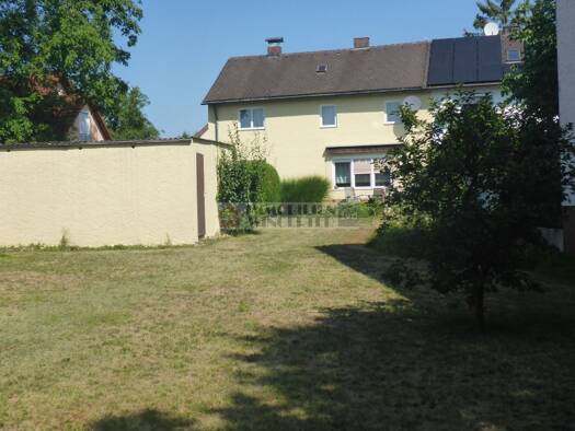 Doppelhaushälfte zum Kauf 675.000 € 6 Zimmer 147,5 m² 786 m² Grundstück Kasernenviertel Regensburg 93053