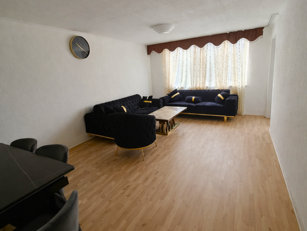 Studio zum Kauf 104.000 € 3 Zimmer 68 m² 1. Geschoss Hochheide Duisburg 47198