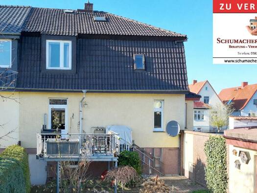 Doppelhaushälfte zum Kauf 229.000 € 5 Zimmer 157 m² 574 m² Grundstück Bützow 18246