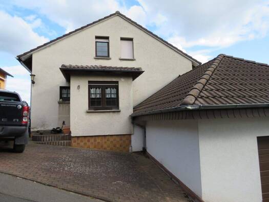 Einfamilienhaus zum Kauf provisionsfrei 180.000 € 10 Zimmer 175 m² 723 m² Grundstück Am Sperlingskopf 6 Philippsthal Philippsthal (Werra) 36269