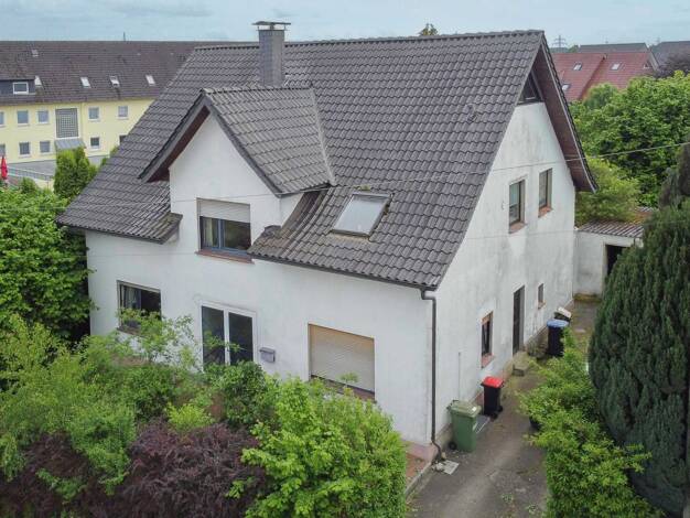 Mehrfamilienhaus zum Kauf 199.000 € 7 Zimmer 185,2 m² 1.250,2 m² Grundstück Mennighüffen Löhne 32584