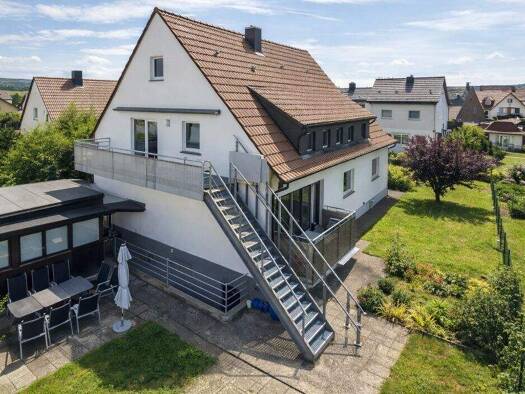 Einfamilienhaus zum Kauf 598.000 € 8 Zimmer 225 m² 573 m² Grundstück Bempflingen 72658
