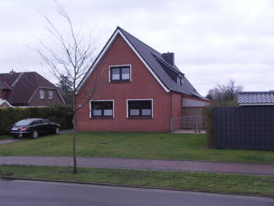 Einfamilienhaus zum Kauf 298.000 € 8 Zimmer 200 m² 825 m² Grundstück Warsingsfehn Moormerland 26802