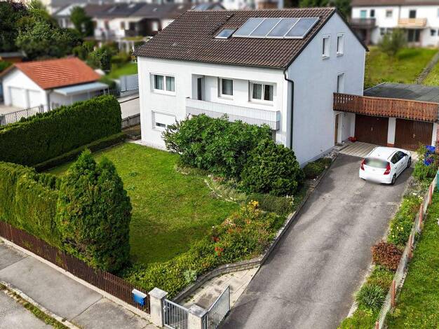 Mehrfamilienhaus zum Kauf 460.000 € 9 Zimmer 194 m² 617 m² Grundstück frei ab 01.05.2026 Obere Terrasse Burgkirchen a d Alz 84508