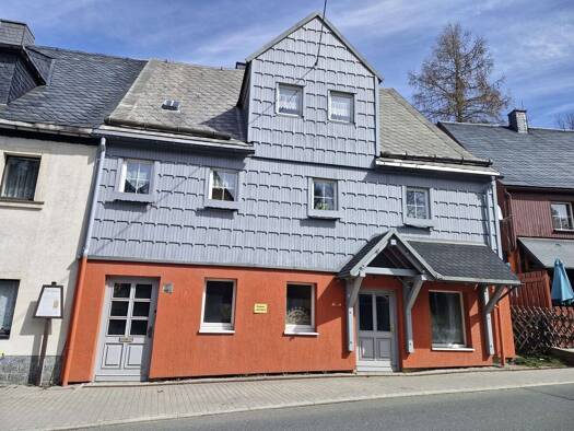 Doppelhaushälfte zum Kauf 75.000 € 6 Zimmer 210 m² 250 m² Grundstück frei ab 01.09.2026 Seiffen/Erzgebirge 09548