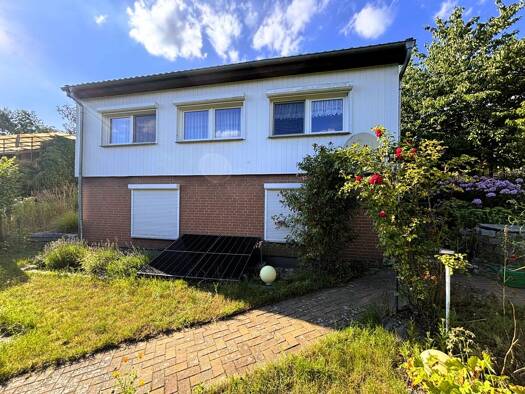 Einfamilienhaus zum Kauf 155.000 € 3 Zimmer 113 m² 812 m² Grundstück Kratzeburg 17237