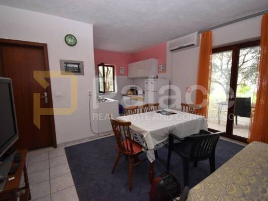 Wohnung zur Miete 650 € 2 Zimmer 60 m² Okrug Donji