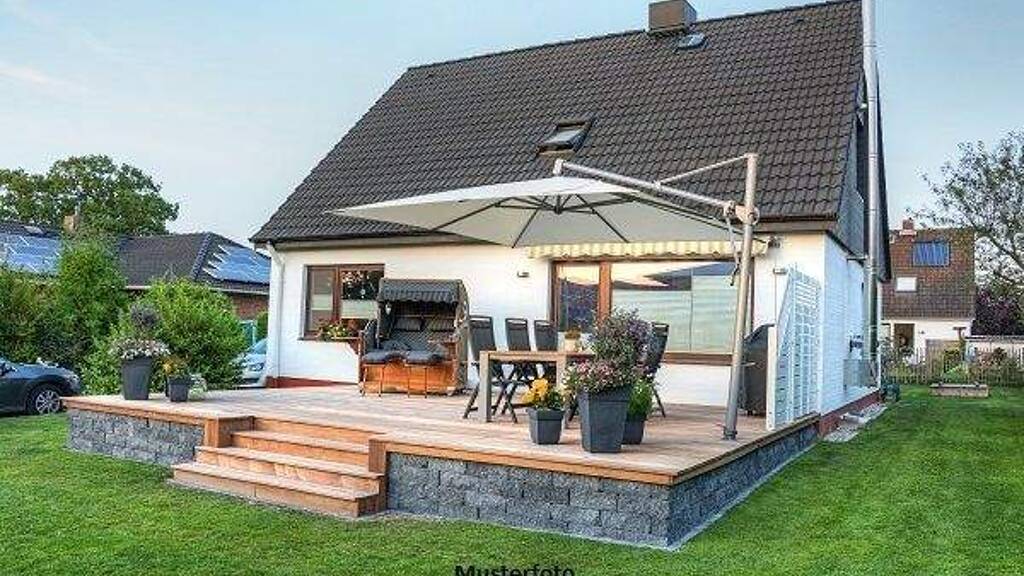 Einfamilienhaus zum Kauf 168.000 € 7 Zimmer 1 m² 833 m² Grundstück Battenberg Battenberg (Eder) 35088