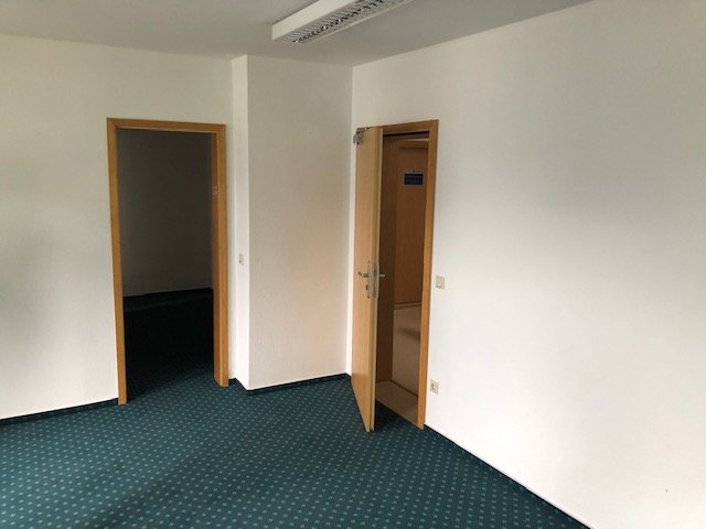 Büro-/Praxisfläche zur Miete provisionsfrei 3 € 2 Zimmer 38,5 m²<br/>Bürofläche Lichtetalstr. 56 Lichte 98724