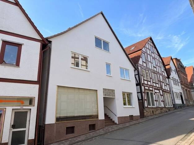 Mehrfamilienhaus zum Kauf 225.000 € 12 Zimmer 333,9 m² 252 m² Grundstück Naumburg Naumburg 34311