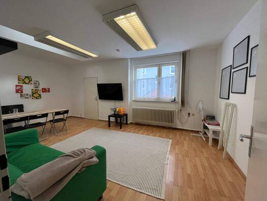 Wohnung zur Miete 2.900 € 8 Zimmer 200 m² frei ab 15.12.2025 Bieber Offenbach am Main 63073