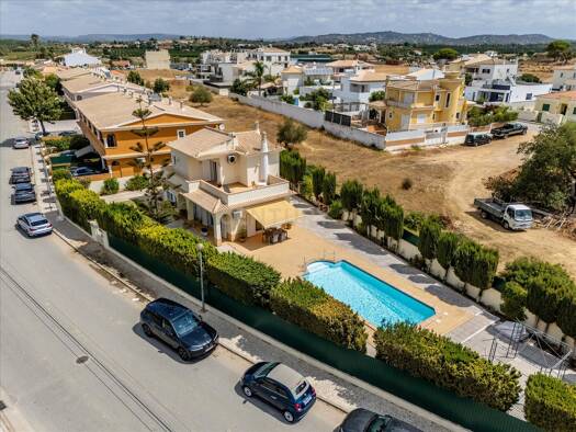 Haus zum Kauf 500.000 € 105 m² 749 m² Grundstück Algoz e Tunes 8365-083
