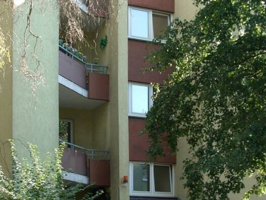 Wohnung zur Miete nur mit Wohnberechtigungsschein 325 € 1,5 Zimmer 44,5 m² 2. Geschoss frei ab sofort Toni-Sender-Straße 31 Sossenheim Frankfurt am Main 65936