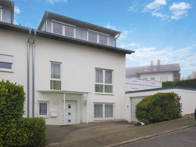 Doppelhaushälfte zum Kauf 649.000 € 5 Zimmer 149 m² 378 m² Grundstück Winden Sinzheim 76547