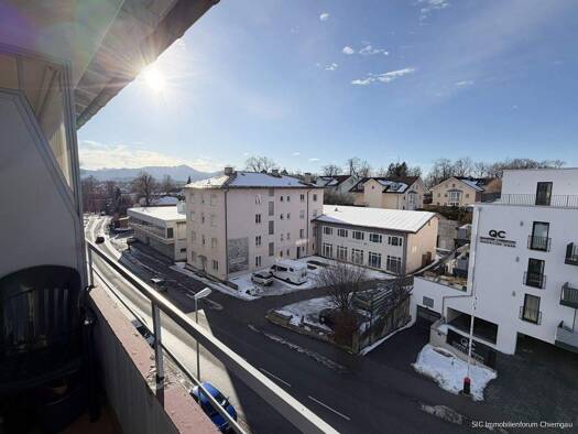 Wohnung zur Miete 950 € 3 Zimmer 80 m² frei ab 01.03.2026 Traunstein 83278