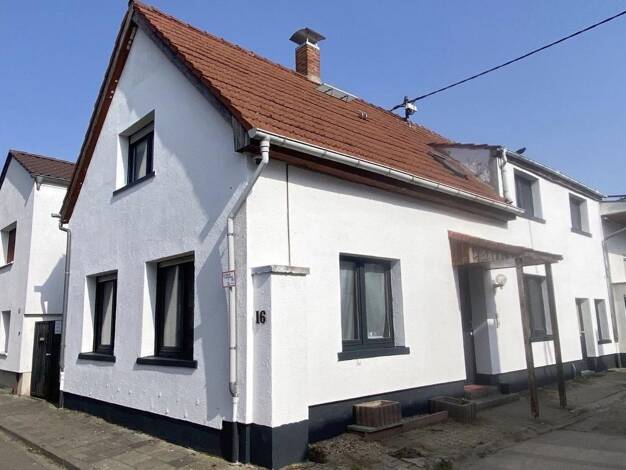 Mehrfamilienhaus zum Kauf provisionsfrei 219.000 € 5 Zimmer 130 m² 10 m² Grundstück Zum Hofstück 16 Horchheim Worms 67551