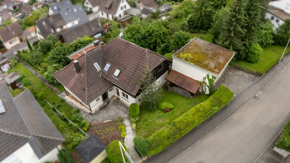 Einfamilienhaus zum Kauf 449.000 € 7,5 Zimmer 155 m²<br/>Wohnfläche 732 m²<br/>Grundstück Öschelbronn Niefern-Öschelbronn 75223