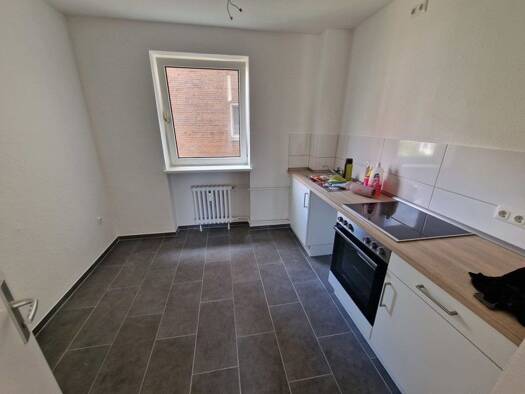 Wohnung zur Miete 631 € 3,5 Zimmer 84,2 m² 3. Geschoss frei ab sofort Am Brautsee 28-30 Schleswig 24837