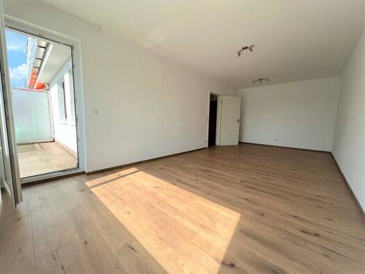 Wohnung zur Miete 550 € 2 Zimmer 66 m² frei ab sofort Bad Pyrmont Bad Pyrmont 31812