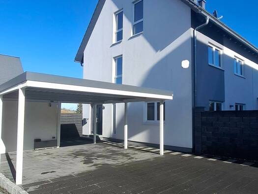 Doppelhaushälfte zum Kauf provisionsfrei 680.000 € 6 Zimmer 170 m² 305 m² Grundstück Bietingen Gottmadingen 78244